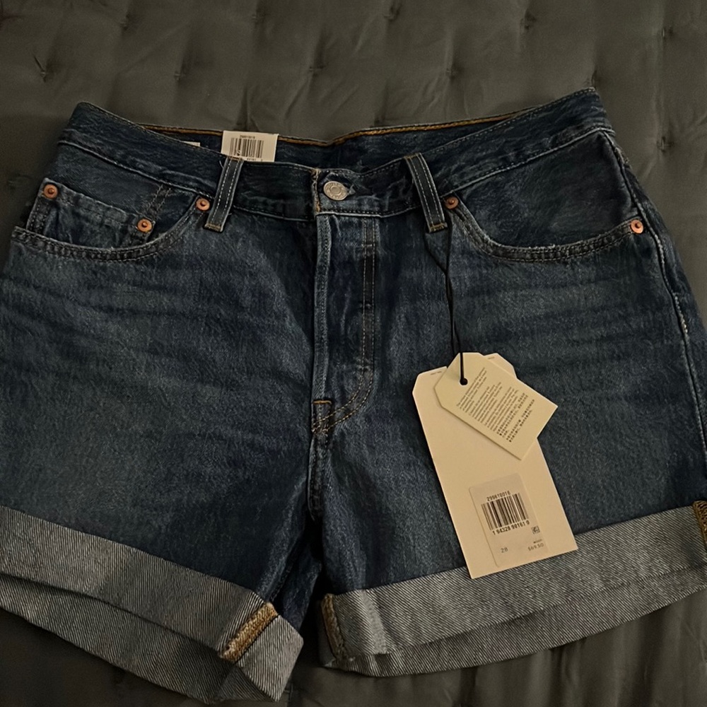 Levi’s shorts